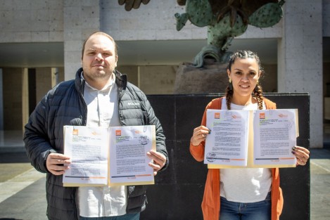 Movimiento Ciudadano Estatal pide a los Diputados integrantes de la Comisión de Justicia y Puntos Constitucionales, que dictaminen, a la brevedad, sobre las 3 iniciativas que le fueron presentadas para derogar el delito de ultrajes a la autoridad, mismas que ya rebasaron los 10 días hábiles de su entrega. 