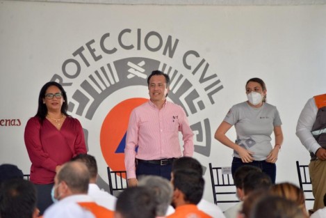 El Gobernador Citláhuac García, acompañado por la titular de la Secretaría de Protección Civil, Guadalupe Osorno Maldonado, y la alcaldesa de Actopan, María Esther López Callejas, tomó protesta al Consejo Municipal de PC como el ente de gestión integral del riesgo y primer respondiente ante las emergencias que tuvieran lugar, el cual mantendrá comunicación constante con el Sistema Estatal.