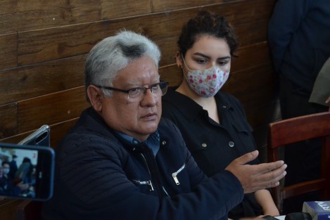  El ex dirigente del Partido Acción Nacional (PAN), Joaquín Guzmán Avilés, se pronunció en contra de su ex contrincante Federico Salomón, quien presume que los magistrados de la Sala Regional del Tribunal Electoral del Poder Judicial dictaminarán a su favor, y denunció públicamente la intervención del senador Ricardo Monreal. 