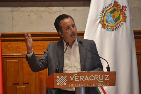 El gobernador Cuitláhuac García destacó que la Suprema Corte no tiró el Artículo 371 quinquies del Código Penal, el cual todavía impone prisión a quienes ataquen a policías.