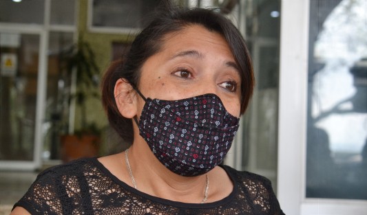 Zenaida Zendejas Landa, víctima de violencia intrafamiliar por parte de su ex pareja, acusó a la Fiscalía General del Estado (FGE) de revictimizarla y no apoyarla adecuadamente para que se hiciera justicia en su caso. 