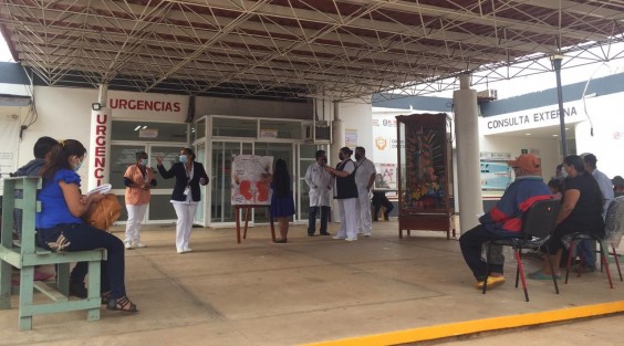 Durante la jornada de actividades, los trabajadores de la salud hicieron énfasis en las medidas preventivas que contribuyen a disminuir el riesgo de las enfermedades renales; evitar el sobrepeso, controlar el nivel de azúcar en la sangre, no fumar, ingerir dos litros de agua diariamente, realizar actividad física, controlar el consumo de sal y seguir una dieta saludable.