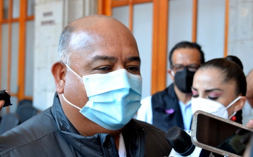 El secretario de Gobierno de Veracruz, Eric Cisneros Burgos, hizo un llamado a la civilidad de los partidos políticos que participan en la elección extraordinaria de los municipios de Amatitlán, Jesús Carranza, Chiconamel y Tlacotepec de Mejía, luego que este fin de semana se registraran hechos violentos en el municipio de Chiconamel. 