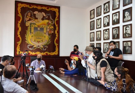 A partir de este ejercicio fiscal, la administración tendrá que sufragar cerca de 50 millones de pesos anuales adicionales para cumplir los compromisos adquiridos con el personal de base al servicio del Ayuntamiento, informó el presidente municipal Ricardo Ahued Bardahuil.