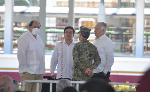Estuvieron en el evento los secretarios de Gobernación, Adán Augusto López Hernández; Energía, Rocío Nahle García; Defensa Nacional, General Luis Cresencio Sandoval González; Marina, Almirante José Rafael Ojeda Durán; Seguridad y Protección Ciudadana, Rosa Icela Velázquez Rodríguez.