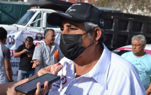 De acuerdo con Juan Ciro Durán Mendoza, delegado de Amotac en Veracruz, en la región de Xalapa se sumaron a la manifestación más de mil conductores; y a nivel estatal son cerca de 3 mil 500. 
