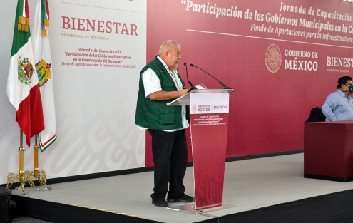 El Delegado en Veracruz de los programas para el desarrollo Manuel Huerta Ladrón de Guevara expresó que el Gobierno Federal es consecuente con el pueblo de México, además manifestó que este año el gasto federalizado es de 4.7 mayor al asignado al ejercicio fiscal anterior.