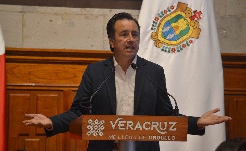El Gobernador afirmó que el Museo Kaná constituye una de las mejores opciones interactivas y recreativas para aprender sobre ciencia y tecnología, recientemente remodelado, lo cual resultará muy atractivo y agradable a la niñez veracruzana.
