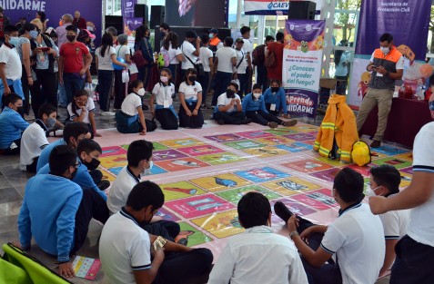 En la Feria Aprendo a cuidarme, a través del Sistema de Protección de Niñas, Niños y Adolescentes los asistentes aprenderán acerca de sus derechos fundamentales; la Secretaría de Salud incentivará la activación física y brindará atención médica y dental, mostrando los pasos para tener escuelas libres de criaderos de larvas.