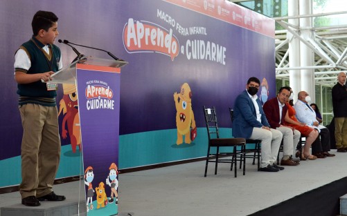 Con la representación de los invitados de honor, Carlos Benítez Jiménez, alumno de quinto grado de la Primaria Progreso Matutina, agradeció al Gobernador por abrir el Museo Kaná al aprendizaje y la diversión, dando la oportunidad de sentirse libres y con la seguridad de estar protegidos.