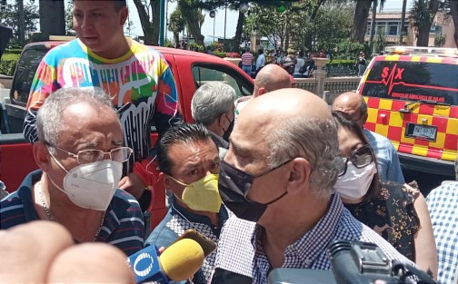 Ahued Bardahuil agregó que se hará lo mismo en mercados y se procederá a la clausura que estén en mal estado <em>porque no vamos a poner en riesgo a la sociedad<strong>.