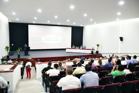 La Subdirección de Prestaciones Institucionales del Instituto Nacional de Pensiones IPE, realizó el curso del Programa de Préstamos para gestores de sindicatos y asociaciones de jubilados para el año 2022 en el Foro Cultural Carmela Rey, con la participación de Secretarios generales de Sindicatos Magisteriales entre ellos el profesor Mario A. Chama Díaz, Secretario General del Sindicato Magisterial del Estado de Veracruz SIMEV.
