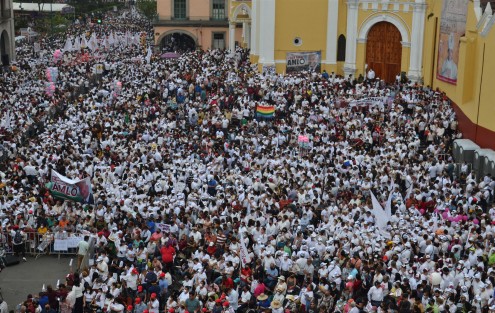 Así lució la mega concentración para Que Siga AMLO,  en la Plaza Lerdo de Xalapa. 