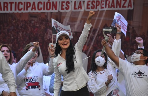 Así lució la mega concentración para Que Siga AMLO,  en la Plaza Lerdo de Xalapa. 
