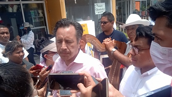 El gobernador Cuitláhuac García Jiménez adelantó que la noche de este jueves se publicará la determinación en la Gaceta Oficial del Estado y entrará en vigor el sábado a las 23:00 horas para concluir el domingo a las 19:00 horas, exceptuando restaurantes y hoteles de zonas turísticas.