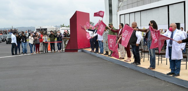 Más de 12 mil elementos de los tres órdenes de gobierno toman parte en el Operativo Disfruta tus Vacaciones Seguras 2022,  para lo cual el gobernador Cuitláhuac García Jiménez dio el banderazo de salida desde el aeropuerto Nacional El Lencero.