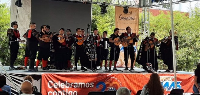 Dijo que la participación de jóvenes y niños también es muy importante, y  sobre todo que la iniciativa privada retoma las actividades, lo cual se podrá disfrutar hasta este 15 de abril con un gran programa artístico y cultural. Este sábado se disfrutó un encuentro de tunas con las femenil y varonil de la Universidad Veracruzana, y la de la Universidad Autónoma del Estado de Guerrero. 
