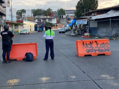 Aunque el operativo de tránsito implementado en la zona del mercado La Rotonda es con la finalidad de facilitar las compras de los clientes de las pescaderías, algunos de los comerciantes consideran que crea un efecto contrario. 