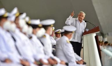 Al reconocer el heroísmo de cadetes, marinos y ciudadanos que dieron su vida por la independencia de nuestro país durante la invasión estadounidense de 1914, el presidente Andrés Manuel López Obrador afirmó que esta fecha también es importante para no olvidar el significado de nuestra soberanía.