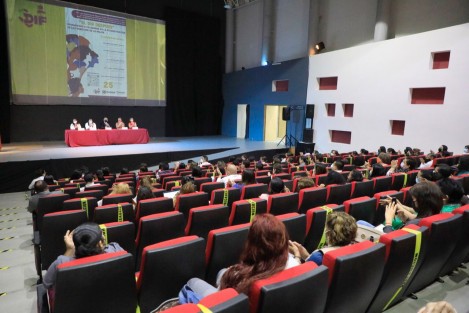 Se inaugura primer simposio sobre los derechos de la mujer. 