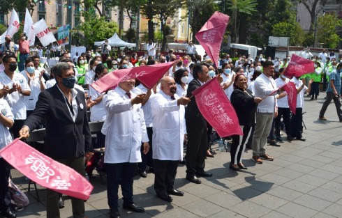 El mandatario estatal Cuitláhuac García Jiménez, en compañía de autoridades de salud dio el banderazo de inicio a la  Semana Nacional de Protección contra Riesgos Sanitarios.