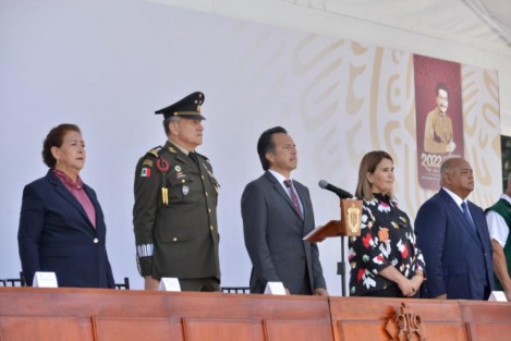 Este 5 de Mayo se llevó a cabo la Ceremonia de Protesta de Bandera de los Soldados del Servicio Militar Nacional clase 2003, remisos y mujeres voluntarias, en las instalaciones de la 26 Zona Militar, en el Lencero, municipio de Emiliano Zapata.