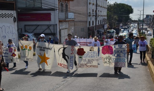 Como cada año, madres de desaparecidos y otros familiares, marcharon desde el Panteón  Palo Verde hacia Plaza Lerdo, para hacer visible a las autoridades, el dolor de desconocer el paradero de sus hijos e hijas desde hace años. 