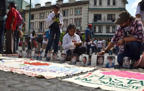 Como cada año, madres de desaparecidos y otros familiares, marcharon desde el Panteón  Palo Verde hacia Plaza Lerdo, para hacer visible a las autoridades, el dolor de desconocer el paradero de sus hijos e hijas desde hace años. 
