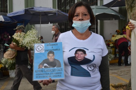 Como cada año, madres de desaparecidos y otros familiares, marcharon desde el Panteón  Palo Verde hacia Plaza Lerdo, para hacer visible a las autoridades, el dolor de desconocer el paradero de sus hijos e hijas desde hace años. 