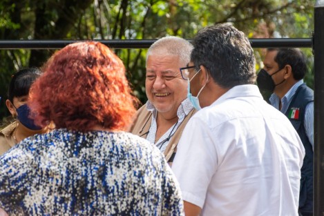 Como parte de la ampliación del Programa La Escuela es Nuestra en Veracruz, este año se apoyará a seis mil escuelas, que se suman a las atendidas en años anteriores y que recibirán recursos para el mejoramiento de su infraestructura, informó el Delegado de Programas para el Desarrollo, Manuel Huerta Ladrón de Guevara.