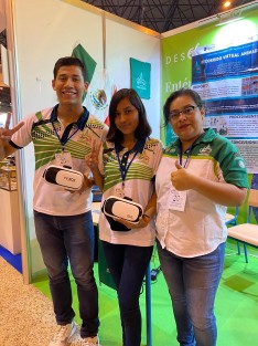 Los alumnos de la carrera de Ingeniería en Desarrollo y Gestión de Software, de la  Universidad Tecnológica del Sureste de Veracruz (UTSV): Mara Félix Francisco y Edmundo Ortiz Hernández, asesorados por la Mtra. Esbeidy Gómez Manuel, participan con éxito en la 20 Feria de la Ciencia que tiene lugar en Sevilla, España, del 12 al 14 de mayo 2022. Fotos: UTSV