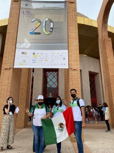 Los alumnos de la carrera de Ingeniería en Desarrollo y Gestión de Software, de la  Universidad Tecnológica del Sureste de Veracruz (UTSV): Mara Félix Francisco y Edmundo Ortiz Hernández, asesorados por la Mtra. Esbeidy Gómez Manuel, participan con éxito en la 20 Feria de la Ciencia que tiene lugar en Sevilla, España, del 12 al 14 de mayo 2022. Fotos: UTSV