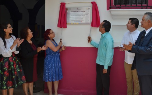 Junto a la directora del Instituto de Pensiones, Daniela Griego y la presidenta del Poder Judicial, Inés Romero, el gobernador Cuitláhuac García presentó la rehabilitación y reapertura de la Estancia Garnica, en beneficio de los pensionados del Estado.