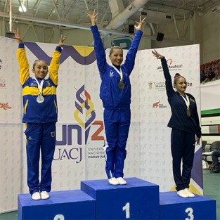 la primera presea la consiguió el equipo de Aerodance y la segunda Aylin Gutiérrez Hernández, quien a lo largo de su carrera ha sido referente en la disciplina y propició que el representativo de la máxima casa de estudios de Veracruz mejorara su posición en el medallero general de la justa, al ubicarse en el lugar 18.