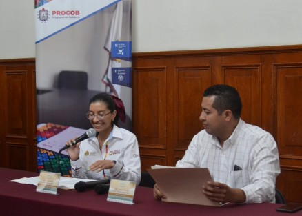  Este lunes, la Oficina de Programa de Gobierno (PROGOB) presentó a medios de comunicación la iniciativa Limpia tu Playa, un esfuerzo conjunto con autoridades municipales, prestadores de servicios turísticos y organizaciones civiles para crear conciencia ambiental y generar una cultura de participación social en torno al desarrollo sostenible.
