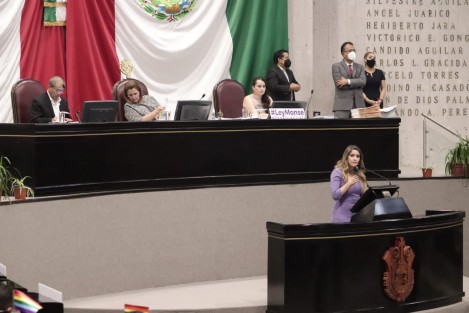 La diputada Anilú Ingram Vallines presentó al Pleno de la LXVI Legislatura una iniciativa con proyecto de decreto que reformaría disposiciones del Código Penal estatal para sancionar a quienes encubran a presuntos feminicidas o que los ayuden a huir.