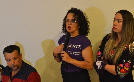 Muchos personajes participaron como oradores en la conferencia convocada por los padres de Viridiana.  