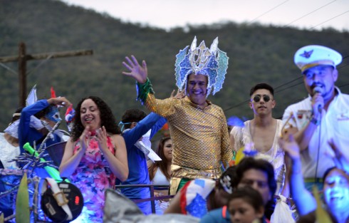 Luego de su suspensión durante la pandemia, regresó el Carnaval de Jalcomulco, ahora en junio. Miles de personas locales y de los municipios aledaños, vuelven a vivir con alegría esta fiesta.
