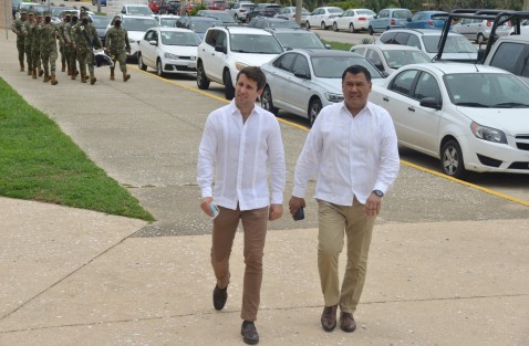 Con la presencia del mandatario estatal Cuitláhuac García, la secretaria de Energía Rocío Nahle y la presidenta del Poder Judicial, Inés Romero, el Congreso del Estado sesionó en este municipio para entregar la Medalla al Mérito por la Defensa y Mejora del Medio Ambiente al doctor Manuel Guevara Huerta.