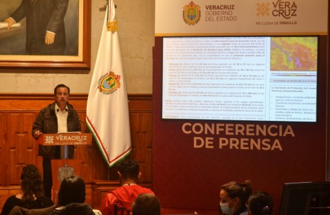 El Gobernador Cuitláhuac García, dijo que al no haber incremento en las gasolinas y diésel, no se justifica un aumento en las tarifas de transporte público. 