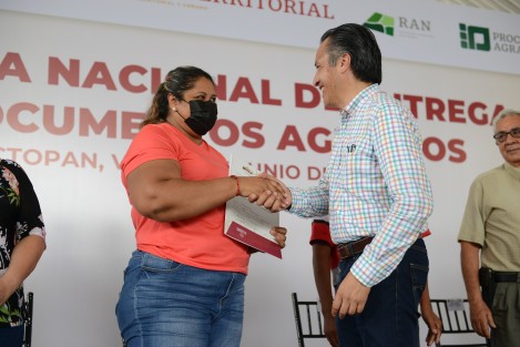 Como parte de la Campaña Nacional de Entrega de Documentos Agrarios, encomendada a la Procuraduría Agraria y el Registro Agrario Nacional (RAN), hoy en Actopan fueron otorgados certificados parcelarios y títulos de propiedad a 465 ejidatarios, entre ellos 135 mujeres.