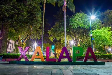 Xalapeños y visitantes ahora podrán tomarse la foto del recuerdo con el parque Juárez de fondo. 