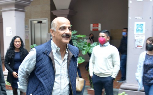 A pesar de los imprevistos asociados a la temporada de lluvias, en Xalapa el programa anual de obra pública se concluirá en tiempo y forma, aseveró el presidente municipal Ricardo Ahued Bardahuil.

