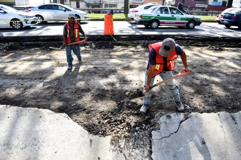 Derivado de los trabajos de rehabilitación con concreto hidráulico que se realizan en el entronque de las avenida Xalapa y Adolfo Ruiz Cortines, a la altura de la Sefiplan, se harán adecuaciones viales en esta zona de la ciudad, por lo que se recomienda a la población tomar rutas alternas y programar tiempos de traslado. 
