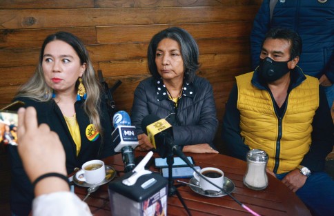Myriam Lagunes Marín y Yolanda Rendón Hernández, del PRD Estatal, informaron que el partido tiene convenios para becas con 7 universidades particulares y que se otorgarán a quienes lo necesiten. 