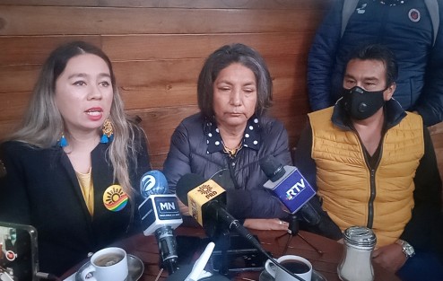 Myriam Lagunes Marín y Yolanda Rendón Hernández, del PRD Estatal, informaron que el partido tiene convenios para becas con 7 universidades particulares y que se otorgarán a quienes lo necesiten. 