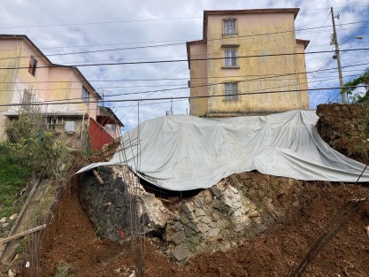 El presidente del Patronato de la unidad habitacional, José Alfredo Sánchez López,  indicó que el lunes 4 de julio acudió personal de la Secretaría de Protección Civil tras el colapso del muro que estaba construyendo el gobierno estatal, realizó estudios y determinó que no existe un riesgo mayor para los vecinos. 