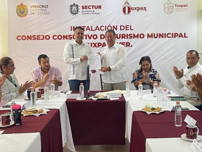  Con el fin de que los tres órdenes de gobierno y empresas del sector coordinen estrategias siguiendo la vocación regional, la Secretaría de Turismo y Cultura (SECTUR) instaló los primeros Consejos Consultivos Municipales en la materia para Tuxpan y Tlacotalpan.