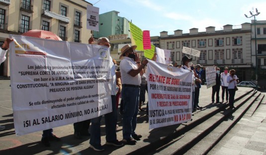 Otra de sus demandas es que se tome el salario mínimo como base para el monto de pensiones, y no la Unidad de Medida y Actualización (UMA), como está establecido actualmente. 