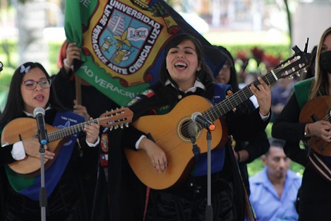 La Tuna Femenil de la Universidad Veracruzana está a unas semanas de realizar el 9° Festival Internacional de Tunas Femeninas, el 5 y 6 de agosto, y en próximos días se estará haciendo la promoción. Más información en https://www.facebook.com/festufem. 
